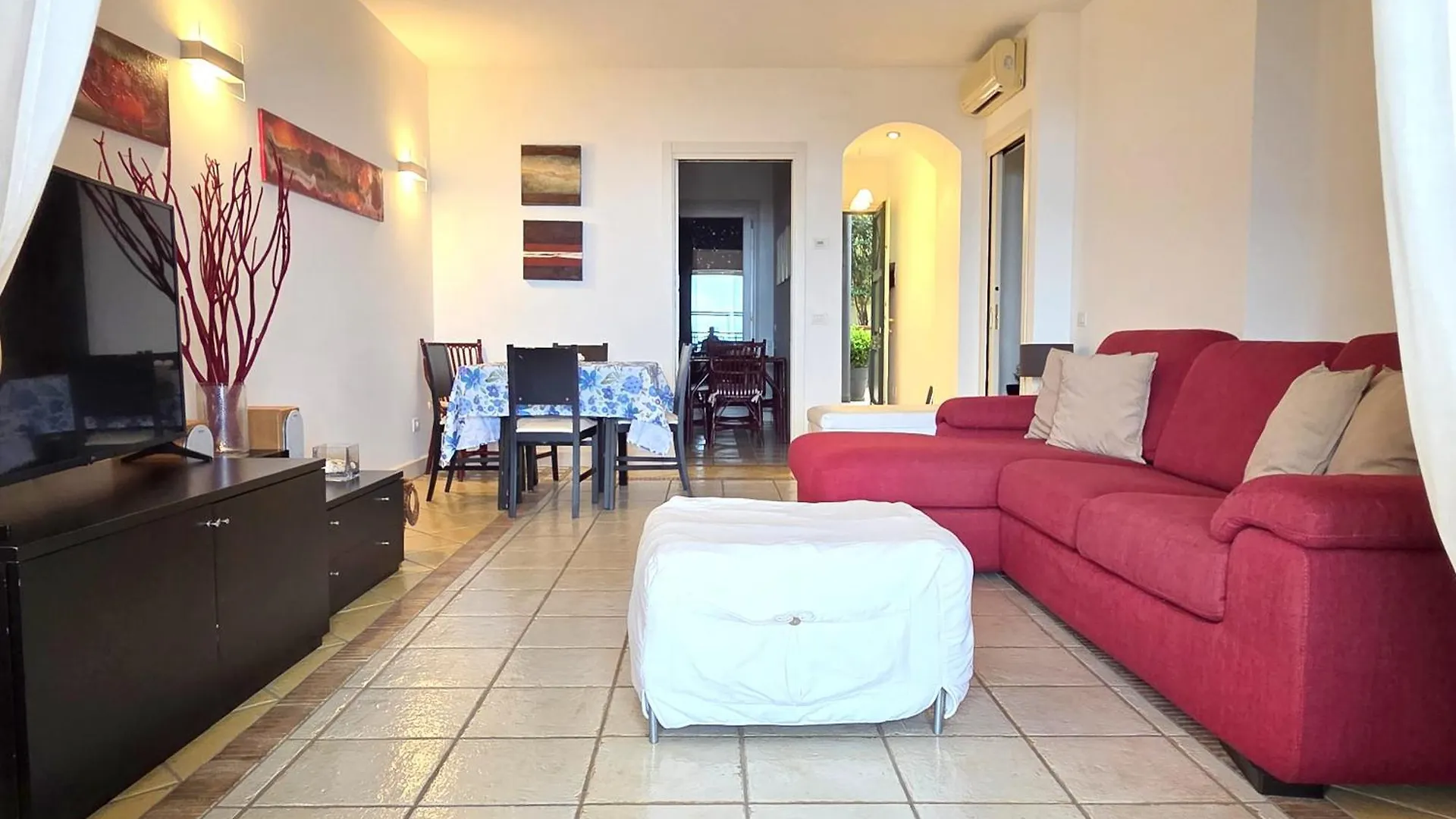 Taormina Ibiscus Apartment By Taormina Holidays